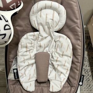 Newborn insert for 4moms MamaRoo Swing